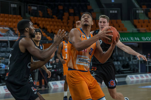 此而更具竞 此而更具竞