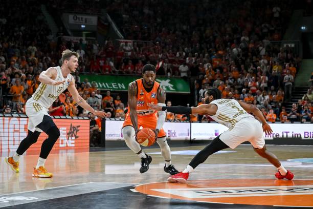 加强中场球 加强中场球